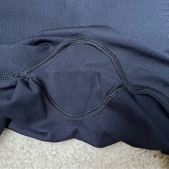 Gymshark Energy Seamless Cropped Leggings. Size small. - Picture 6 of 7